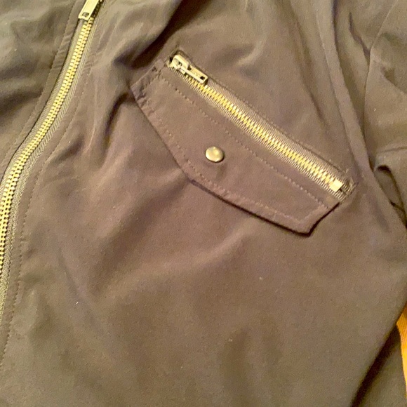 Jacket - Picture 4 of 5